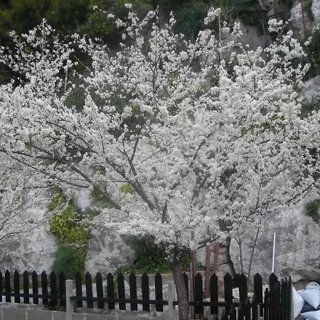 L'arcobaleno Bed and Breakfast 4*