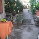 לינה וארוחת בוקר L'arcobaleno 4*