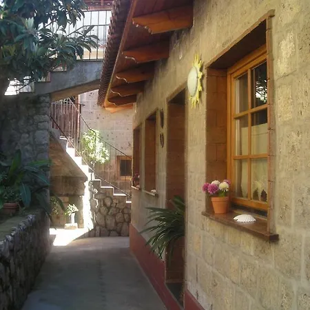 Oda ve Kahvaltı L'arcobaleno Sorrento